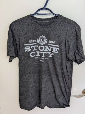 Stone City Kingston, ON T- Shirt - Men's Medium